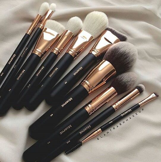 ScalpUp's collection of high-quality Makeup Brushes, ideal for professional and home use.